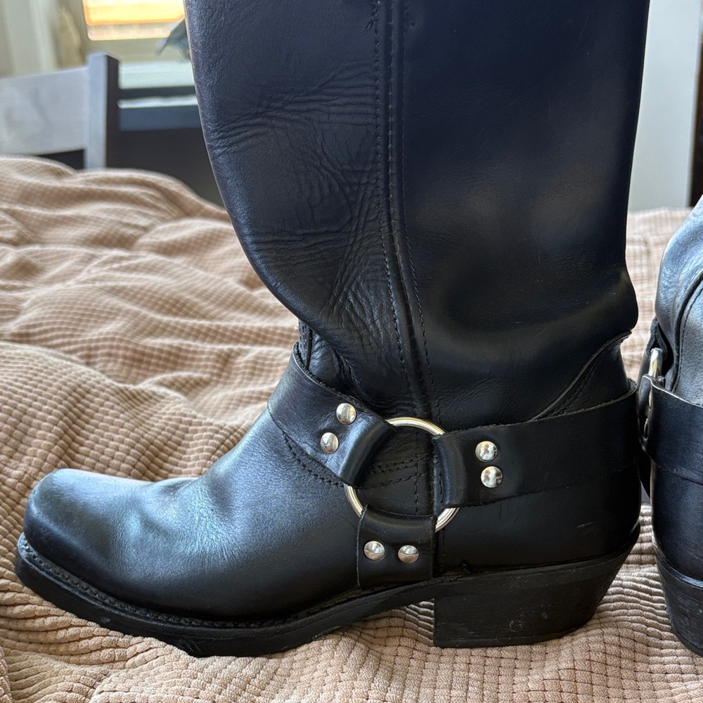 Frye Women’s Black Leather Harness Boots Size 8.5 - Picture 6 of 14